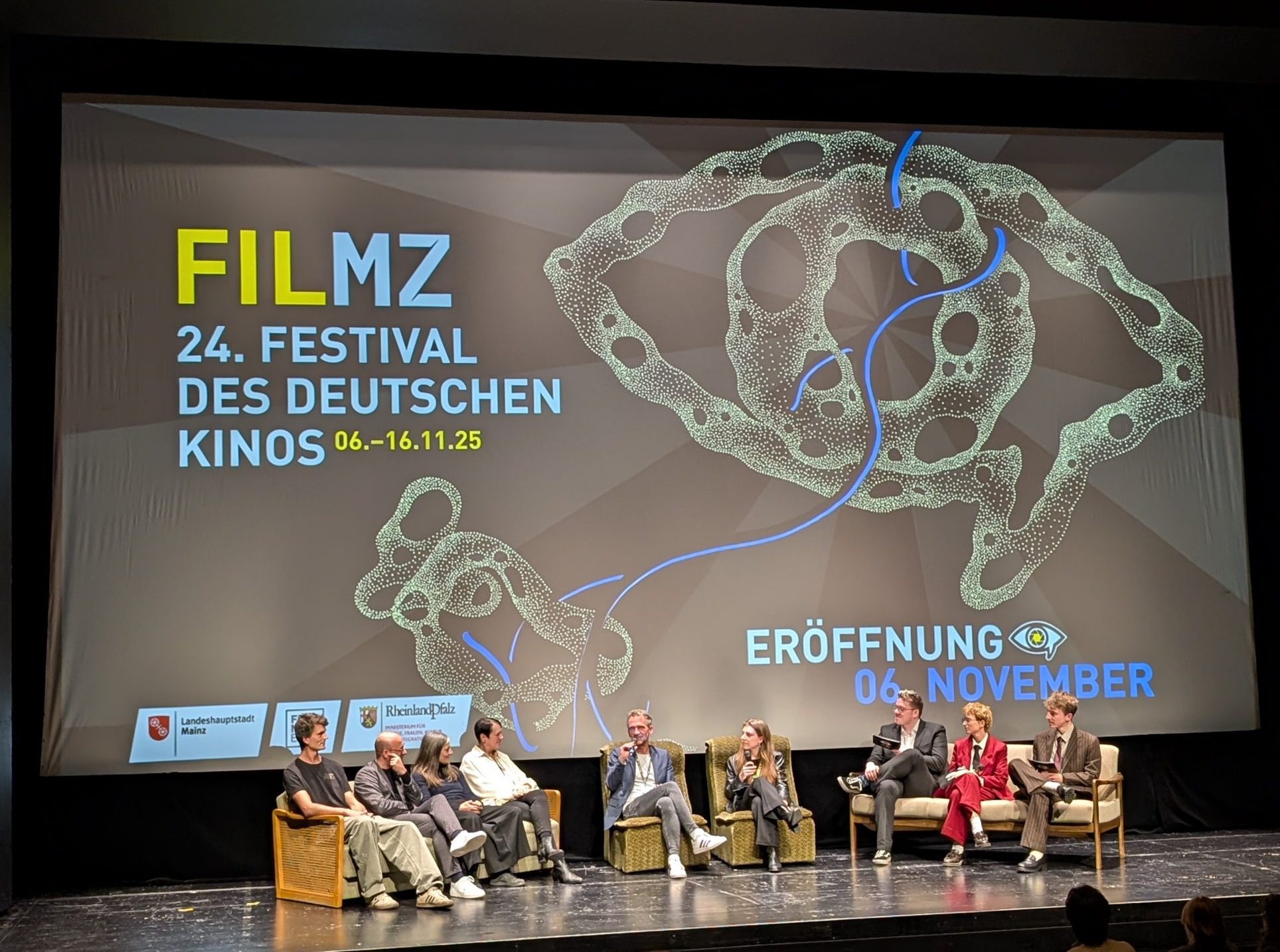Mehr über den Artikel erfahren Die Eröffnung des 24. FILMZ Festivals